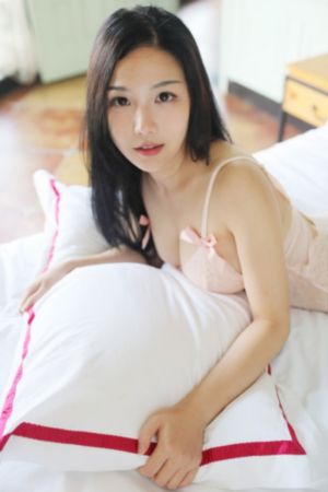 动漫美女www网站免费看动漫